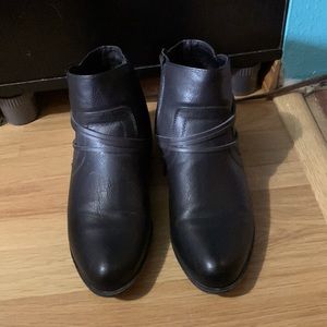 Madden Girl black ankle boots, size 8.5